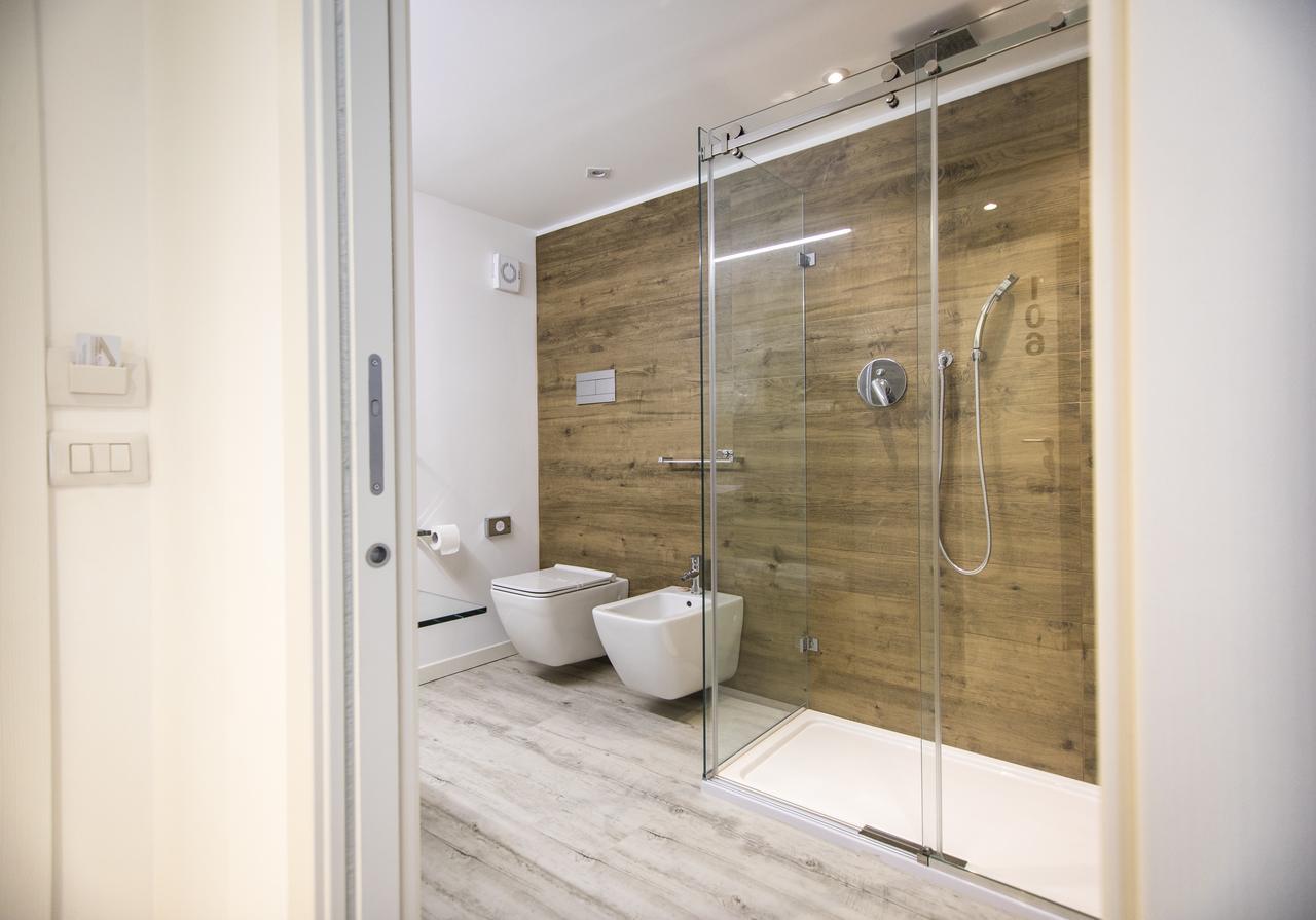 Suite Quaroni Palermo Bagian luar foto