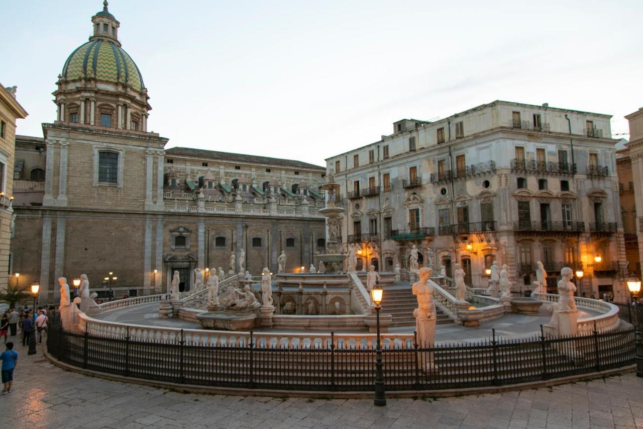 Suite Quaroni Palermo Bagian luar foto