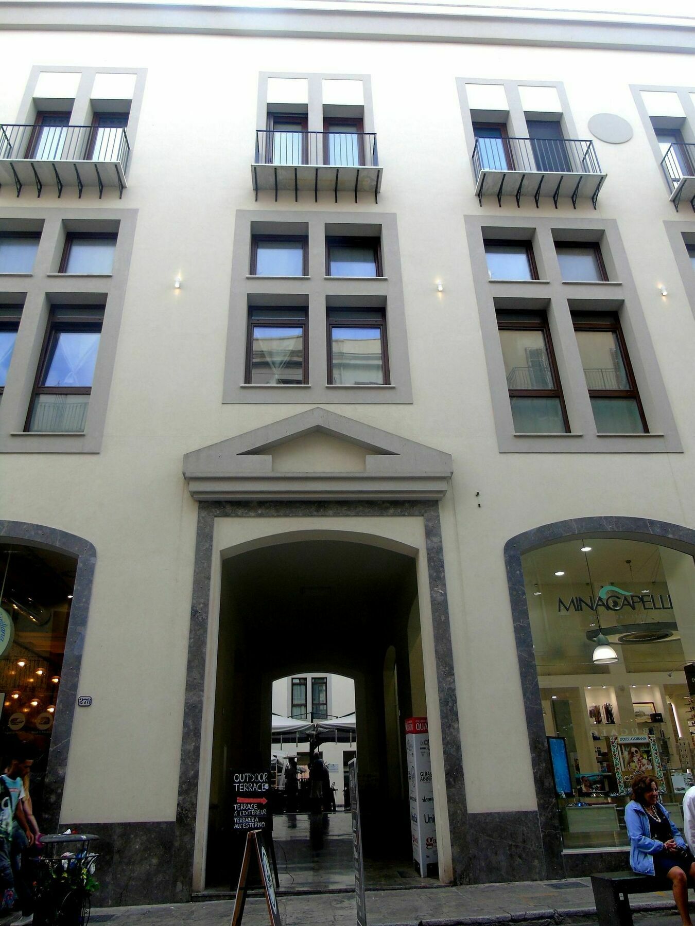 Suite Quaroni Palermo Bagian luar foto